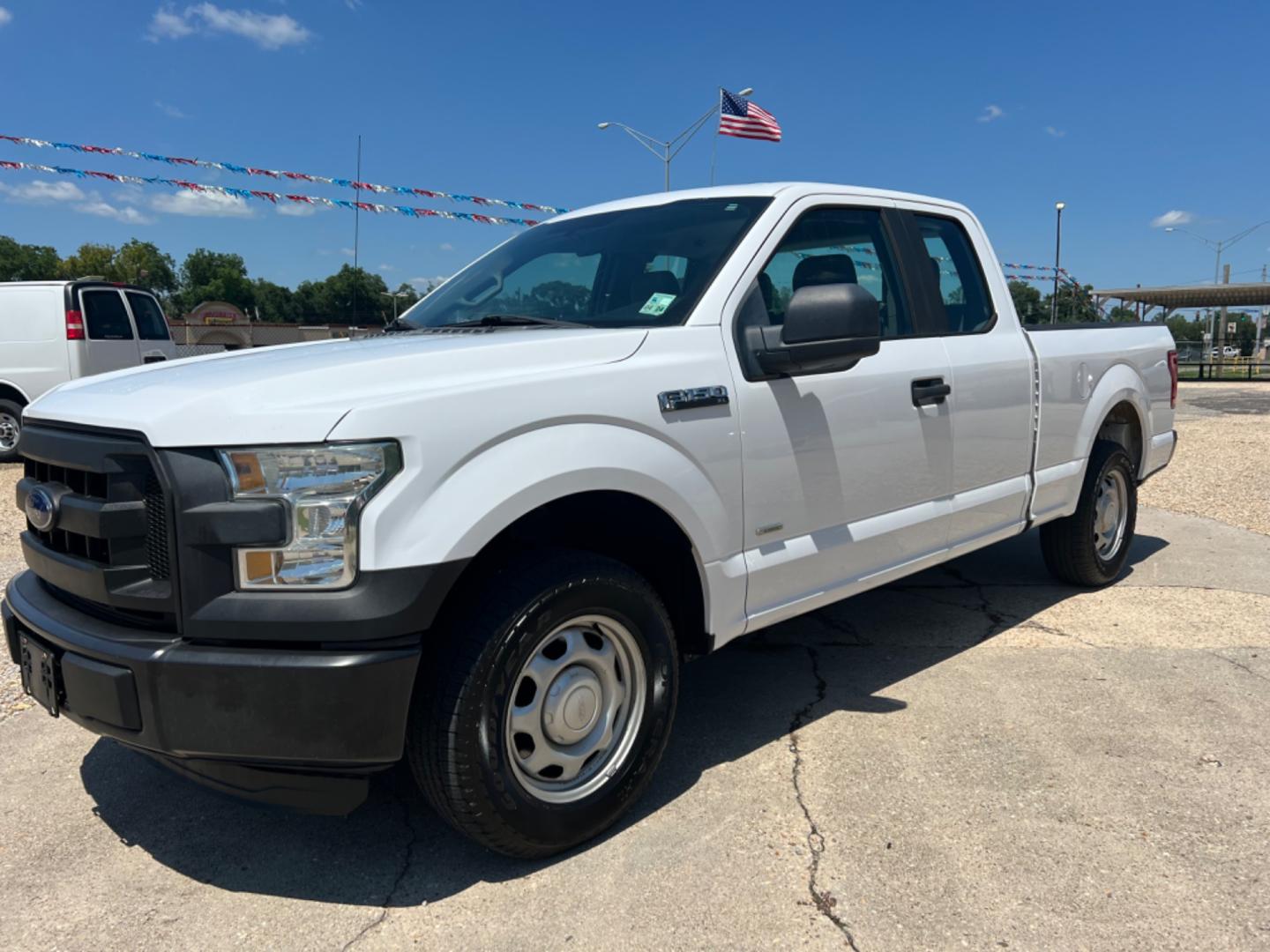 2016 White /Grey Ford F-150 XL (1FTEX1CP7GK) with an 2.7 V6 EcoBoost engine, Automatic transmission, located at 4520 Airline Hwy, Baton Rouge, LA, 70805, (225) 357-1497, 30.509325, -91.145432 - 2016 Ford F150 SuperCab XL ***One Owner*** 2.7 V6 EcoBoost Gas, 182K Miles, Clean Truck, Power Windows, Locks & Mirrors, Cold A/C, Tow Pkg. FOR INFO PLEASE CONTACT JEFF AT 225 357-1497 CHECK OUT OUR A+ RATING WITH THE BETTER BUSINESS BUREAU WE HAVE BEEN A FAMILY OWNED AND OPERATED BUSINESS AT THE S - Photo#0